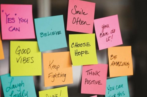 Podajnik do bloczków samoprzylepnych POST-IT_ Pro (PRO-W-12SSCOL-R330), biały, w zestawie 12 bloczków Super Sticky Z-Notes